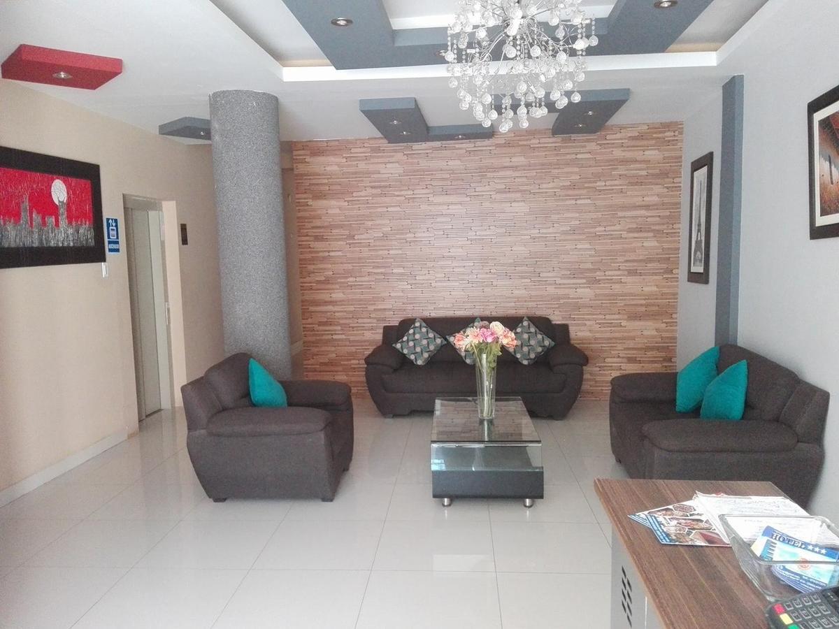 Hotel Vicente De La Vega ชิกลาโย ภายนอก รูปภาพ
